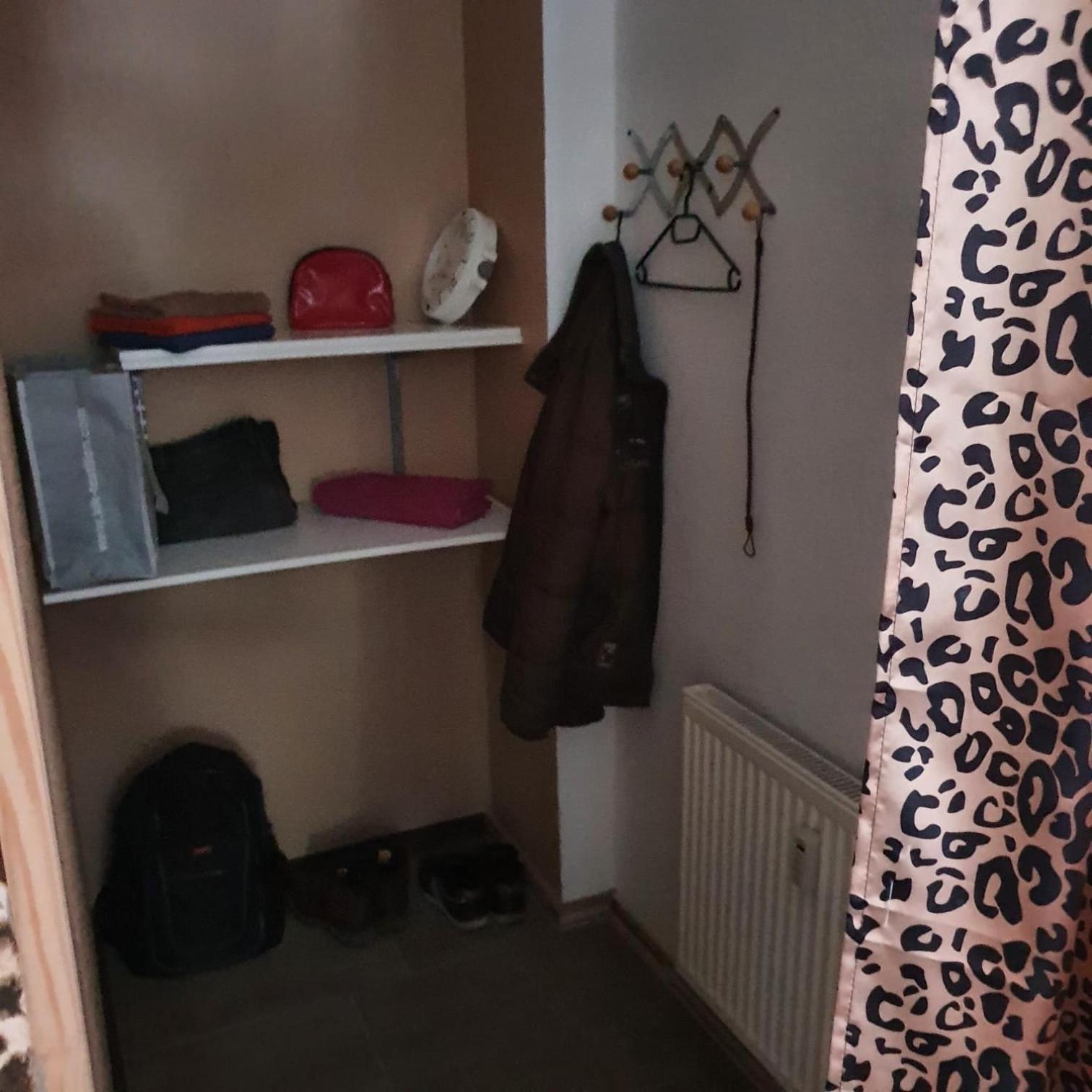 Halle, Top -Preise, 79 Qm Sd Fewo, Eg, Wahlweise Mit 1- 3 Dz, Tv Lounge, Kueche, Bad Wc Einfach Und Gut, Langzeitmieter Vb Preise Halle  المظهر الخارجي الصورة